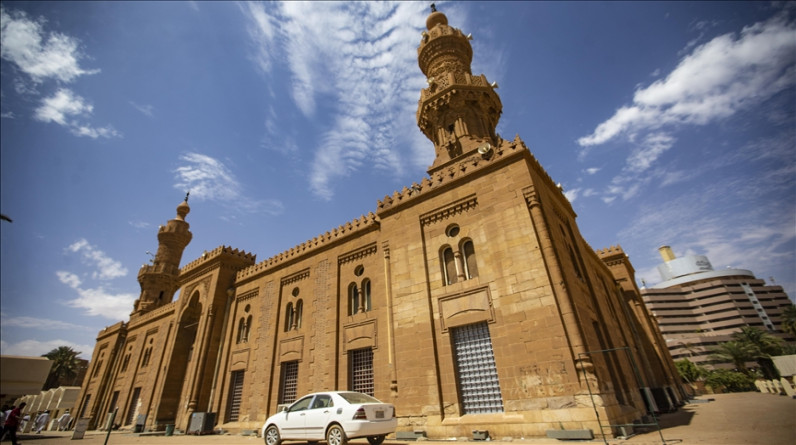 بعد تأهيله.. "المسجد الكبير" بالخرطوم يستقبل ضيوف رمضان (تقرير)